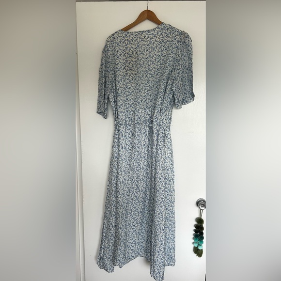 Resistor wrap dress in 3x - Picture 2 of 3